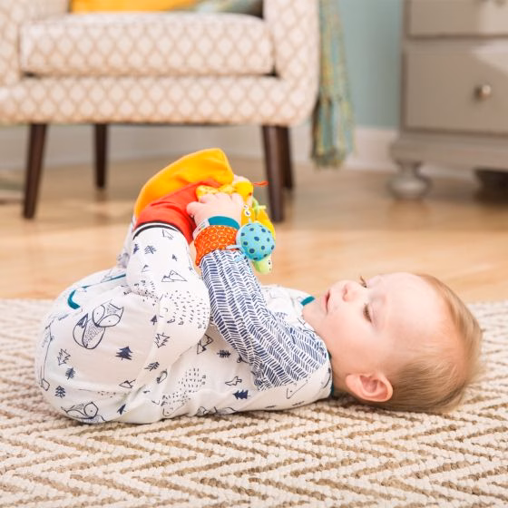 Lamaze Gardenbug Foot Finder & Wrist Rattle Set - Image 2
